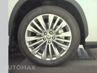2025 Toyota Highlander Platinum - miniatura 10