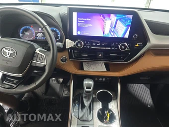 2025 Toyota Highlander Platinum - miniatura 11