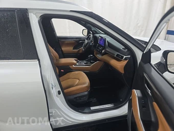 2025 Toyota Highlander Platinum - miniatura 8