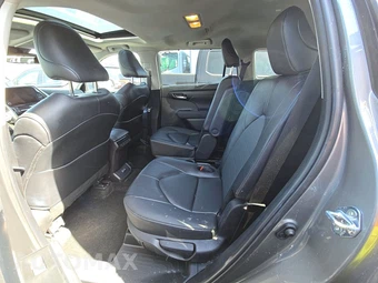 2025 Toyota Highlander XLE - miniatura 13