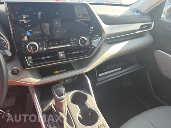 2025 Toyota Highlander XLE - miniatura 11