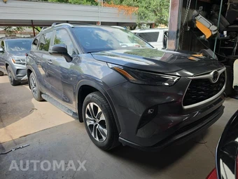 2025 Toyota Highlander XLE - miniatura 3