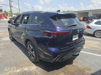 2025 Toyota Highlander XLE - miniatura 2