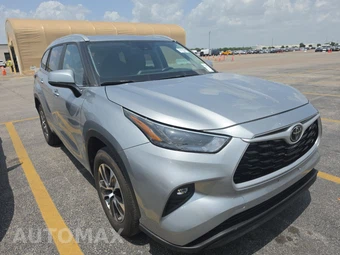 2025 Toyota Highlander XLE - miniatura 3