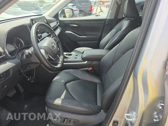 2025 Toyota Highlander XLE - miniatura 7