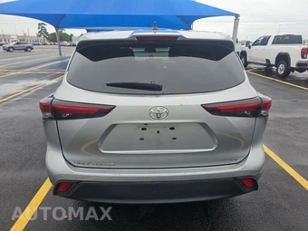 2025 Toyota Highlander XLE - miniatura 5