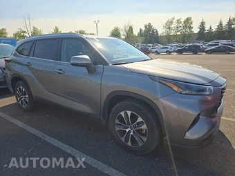 2025 Toyota Highlander XLE - miniatura 3