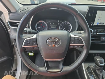 2025 Toyota Highlander XLE - miniatura 16