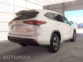 2025 Toyota Highlander XLE - miniatura 5