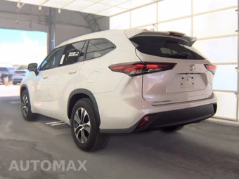 2025 Toyota Highlander XLE - miniatura 8