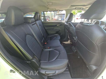 2025 Toyota Highlander XLE - miniatura 14