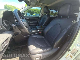 2025 Toyota Highlander XLE - miniatura 3