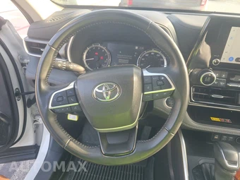 2025 Toyota Highlander XLE - miniatura 16