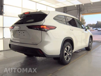2025 Toyota Highlander XLE - miniatura 5