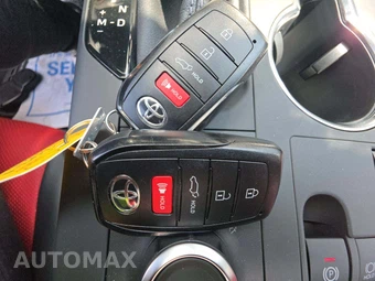 2025 Toyota Highlander XSE - miniatura 5