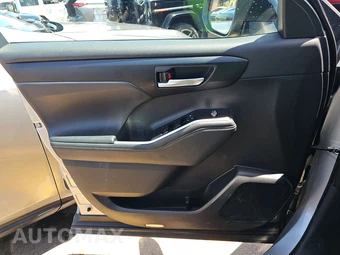 2025 Toyota Highlander XSE - miniatura 9