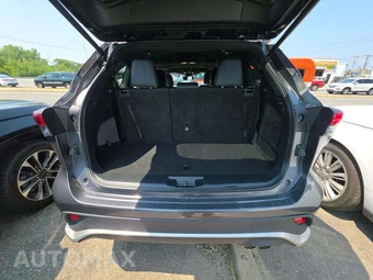 2025 Toyota Highlander XSE - miniatura 15