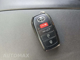 2025 Toyota Highlander XSE - miniatura 5