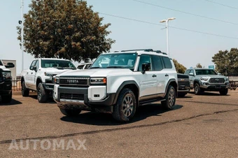 2025 Toyota Land Cruiser - miniatura 3