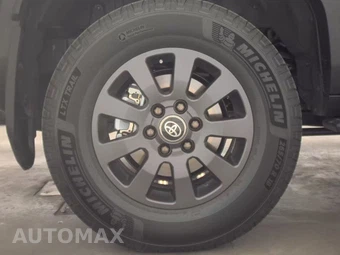 2025 Toyota Land Cruiser - miniatura 11