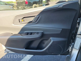 2025 Toyota Prius LE - miniatura 9