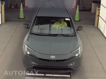 2025 Toyota Prius LE - miniatura 2