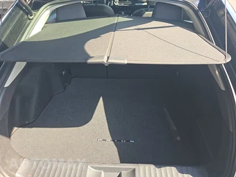 2025 Toyota Prius LE - miniatura 17