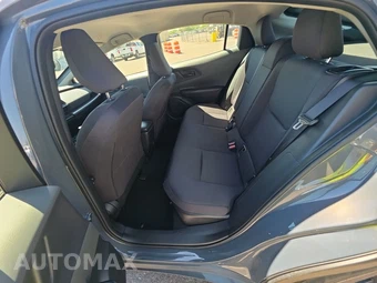 2025 Toyota Prius LE - miniatura 13