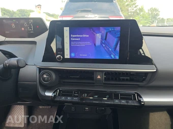 2025 Toyota Prius LE - miniatura 11