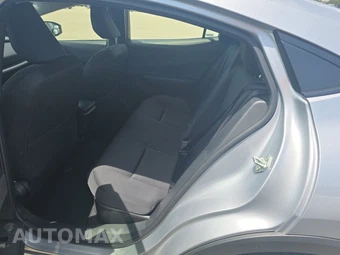 2025 Toyota Prius LE - miniatura 13