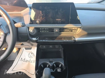 2025 Toyota Prius LE - miniatura 11