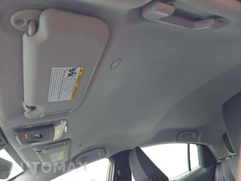 2025 Toyota Prius LE - miniatura 11