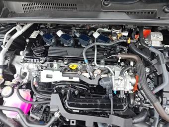 2025 Toyota Prius LE - miniatura 21