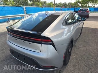 2025 Toyota Prius LE - miniatura 4