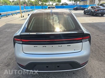 2025 Toyota Prius LE - miniatura 5