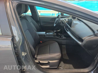 2025 Toyota Prius LE - miniatura 8