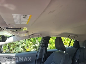 2025 Toyota Prius LE - miniatura 18