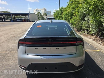 2025 Toyota Prius LE - miniatura 5