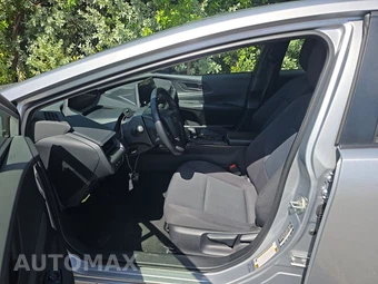 2025 Toyota Prius LE - miniatura 7
