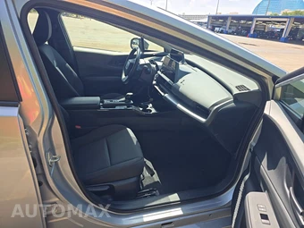 2025 Toyota Prius LE - miniatura 8