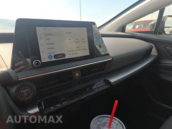 2025 Toyota Prius LE - miniatura 11