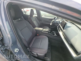 2025 Toyota Prius LE - miniatura 8