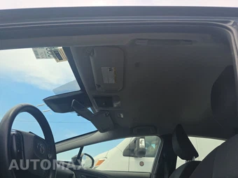 2025 Toyota Prius LE - miniatura 17