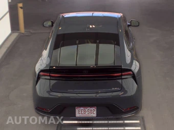 2025 Toyota Prius LE - miniatura 5