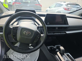 2025 Toyota Prius LE - miniatura 11