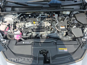 2025 Toyota Prius LE - miniatura 15