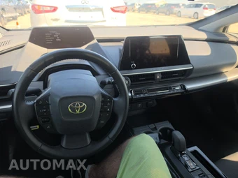 2025 Toyota Prius LE - miniatura 11
