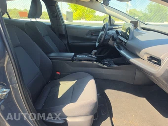 2025 Toyota Prius LE - miniatura 8