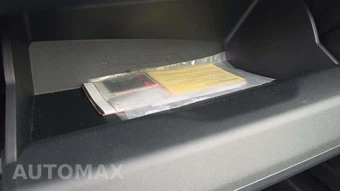 2025 Toyota Prius LE - miniatura 21