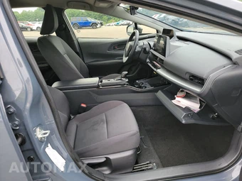 2025 Toyota Prius LE - miniatura 8